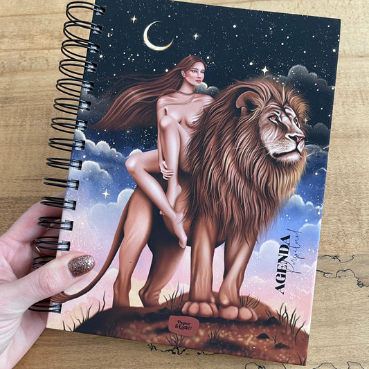 Petit agenda non daté - Femme & Lion